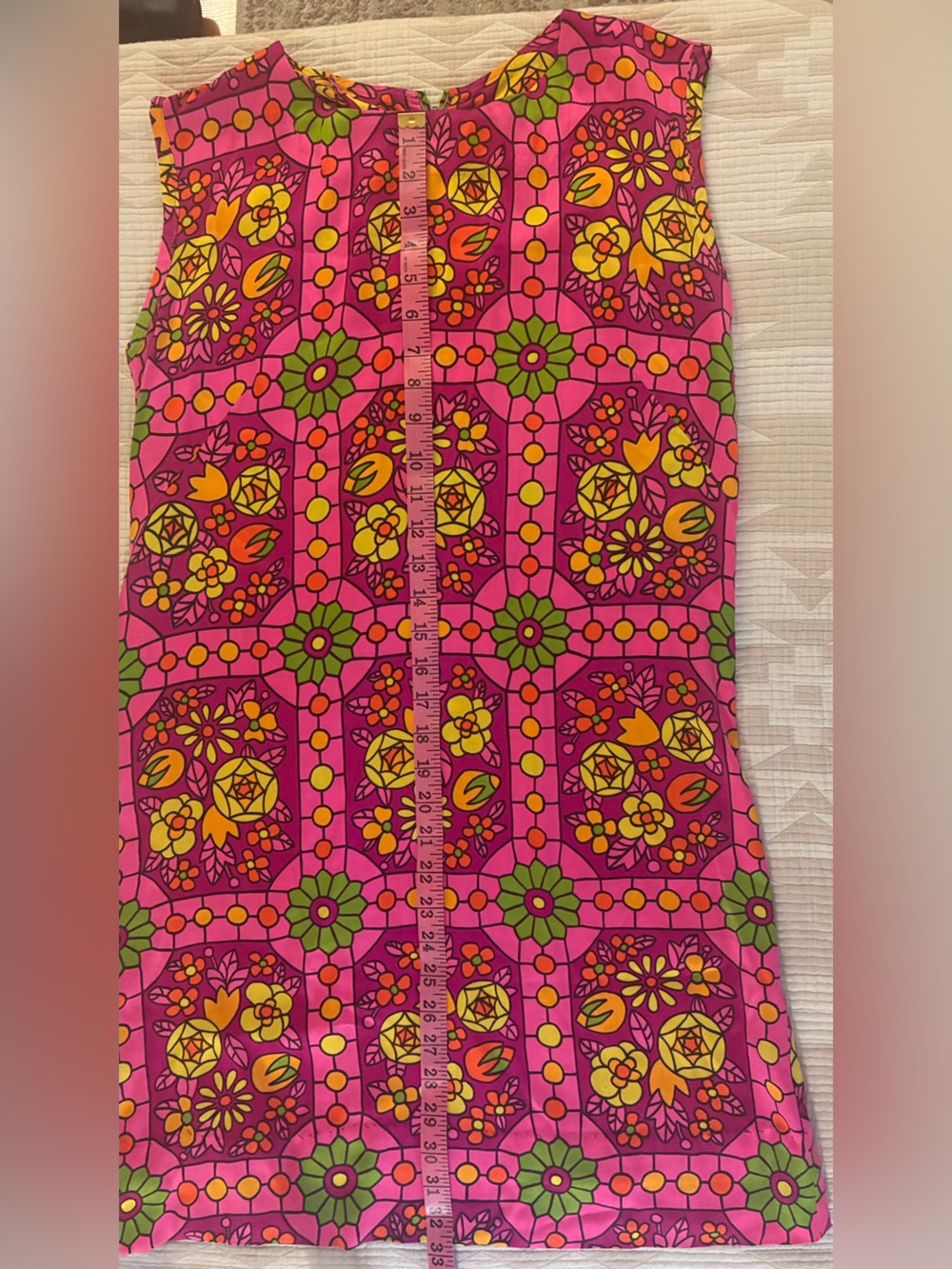 You. Walking Art: Vintage '60s Psychedelic Mod Shift Dress - Picture 11 of 11